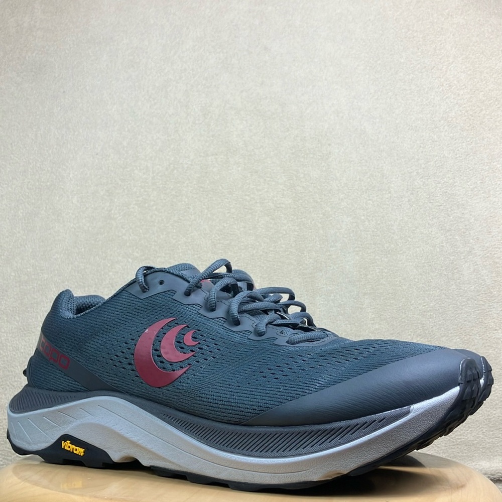 Topo Ultraventure 3 Grey Athletic Running Sneaker Shoes Men’s size‎ 11.5